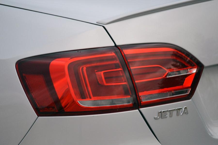  Volkswagen Jetta Hybrid 2012 года  (фото 128 из 133)